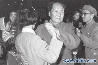 王光好意思被武斗后,毛泽东满面怒容:他们齐说拥护我,可他们根柢不听我的话
